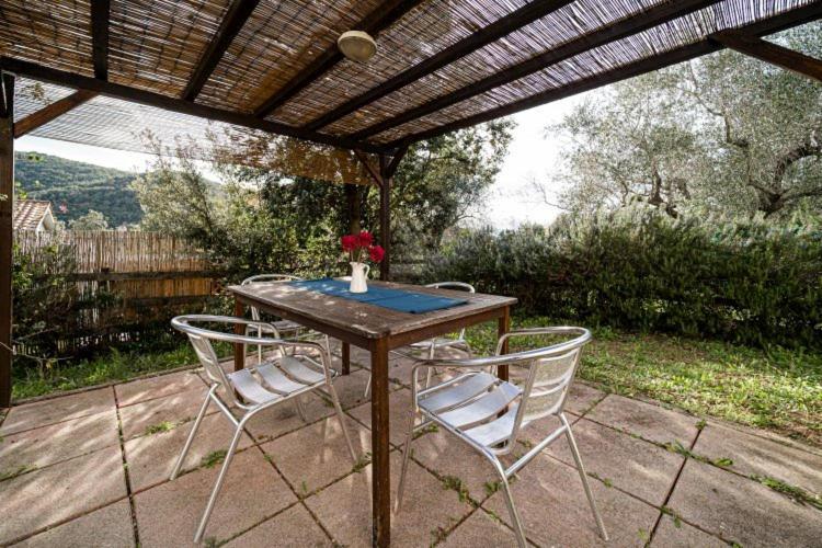 Ferienwohnung La Baia Di Bagnaia Portoferraio Exterior foto